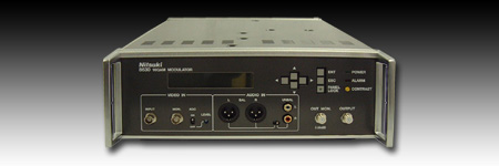 MODEL 8630: アナログ上りデジタル16QAM 変調器